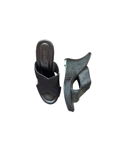 Bella Black Wedge
